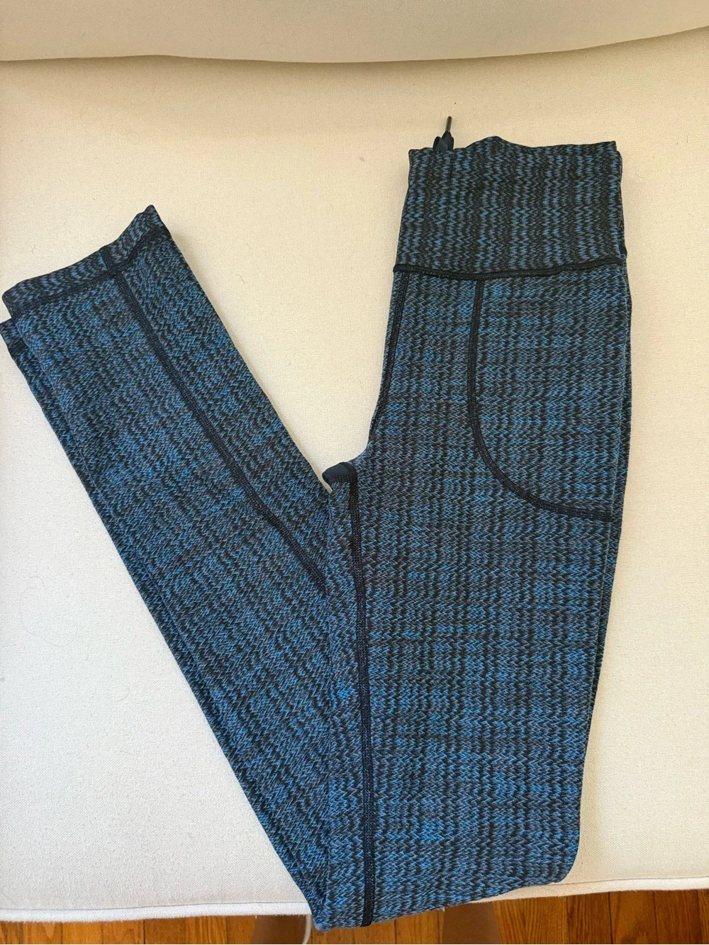 Lululemon Blue Black Printed Leggings